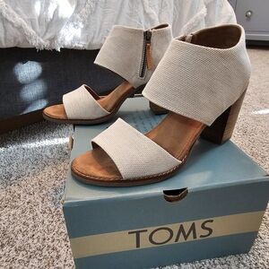 TOMS Women's Majorcs Cutout Tan Heeled Sandals